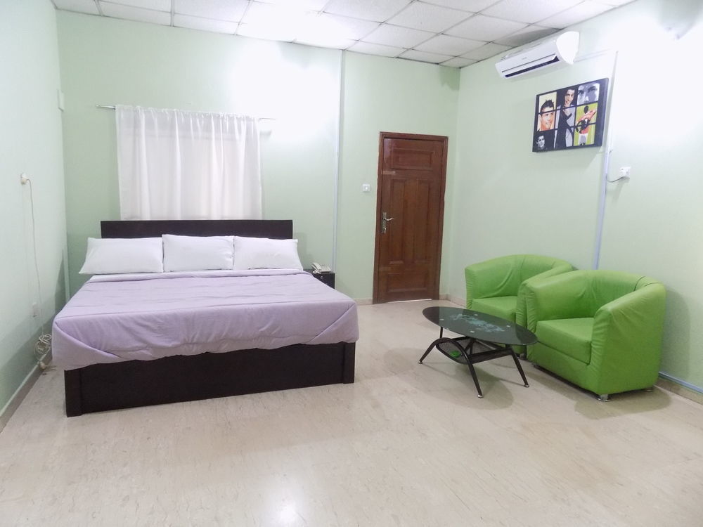 Posh Hotel And Suites Ikeja Bagian luar foto